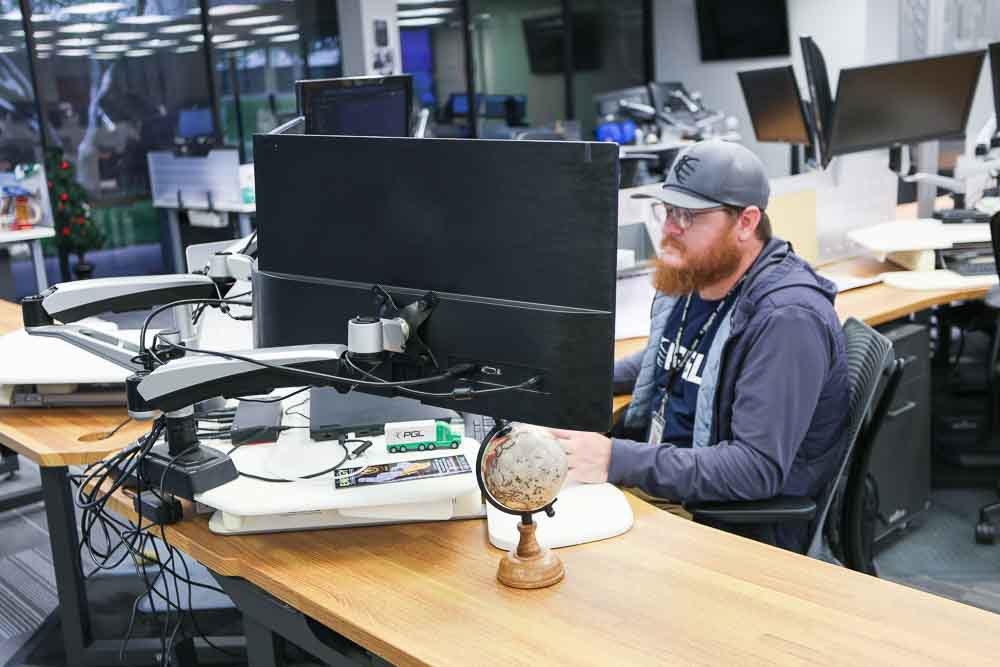 PGL contract logistics services