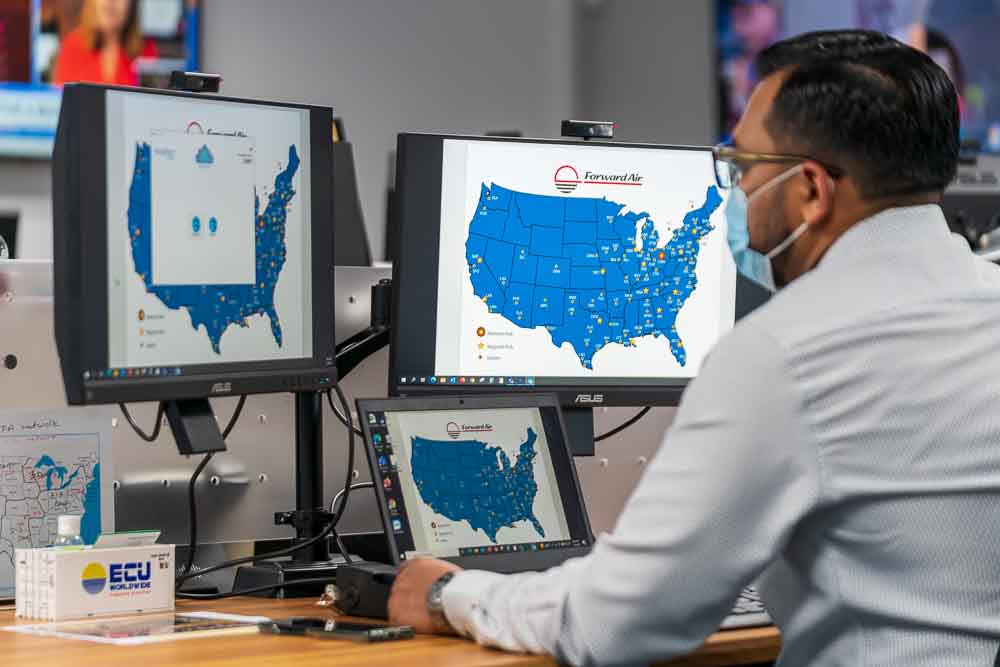 _DSC2169 global logistics services