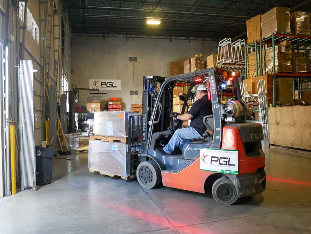 P1120417 Flexible storage options for hospitality products